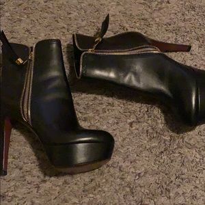 SOLD SOLD SOLD Louis Vuitton boots